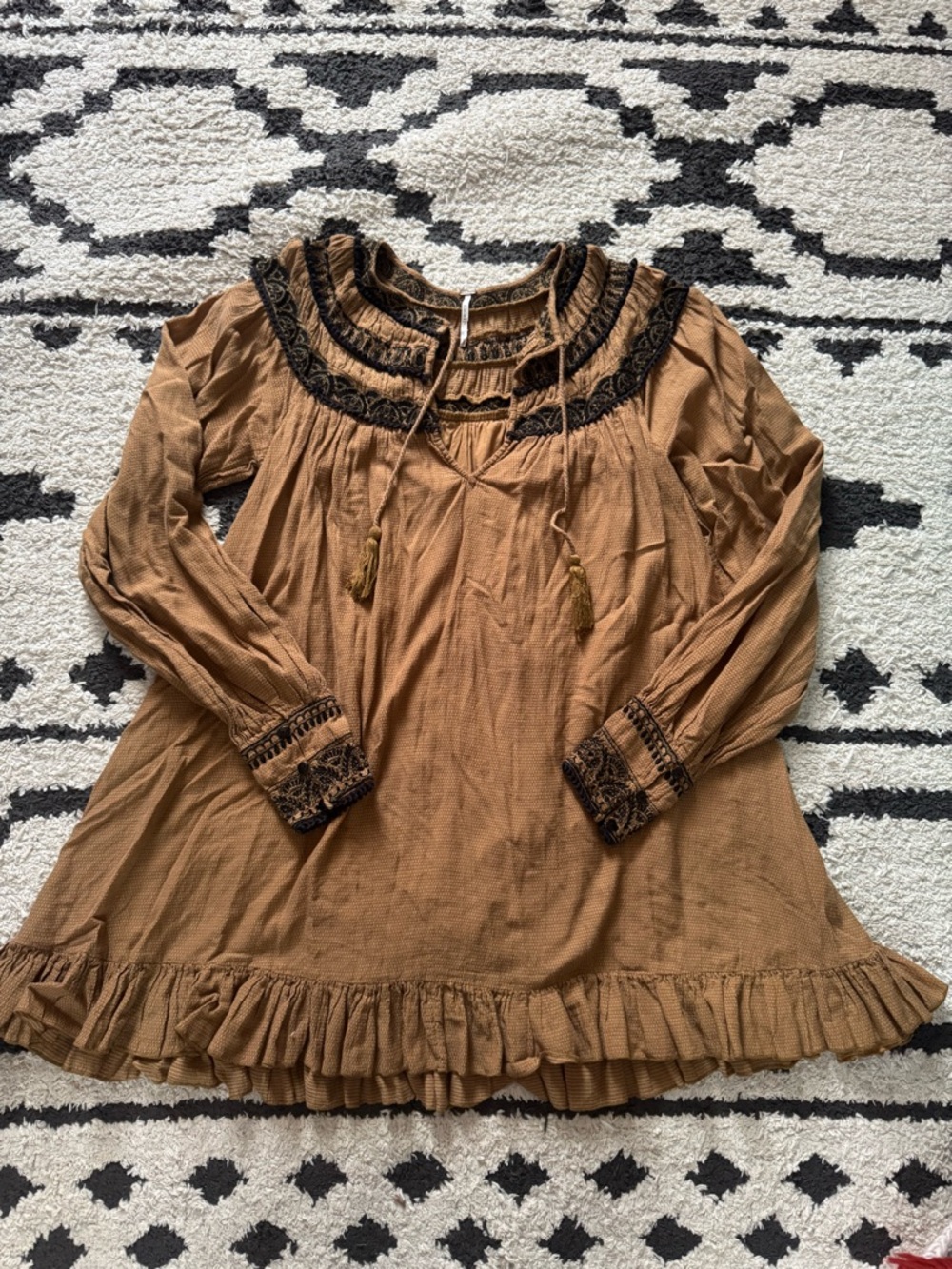 Free People Tan Boho Embroidered Ruffle Long-Sleeve Tunic